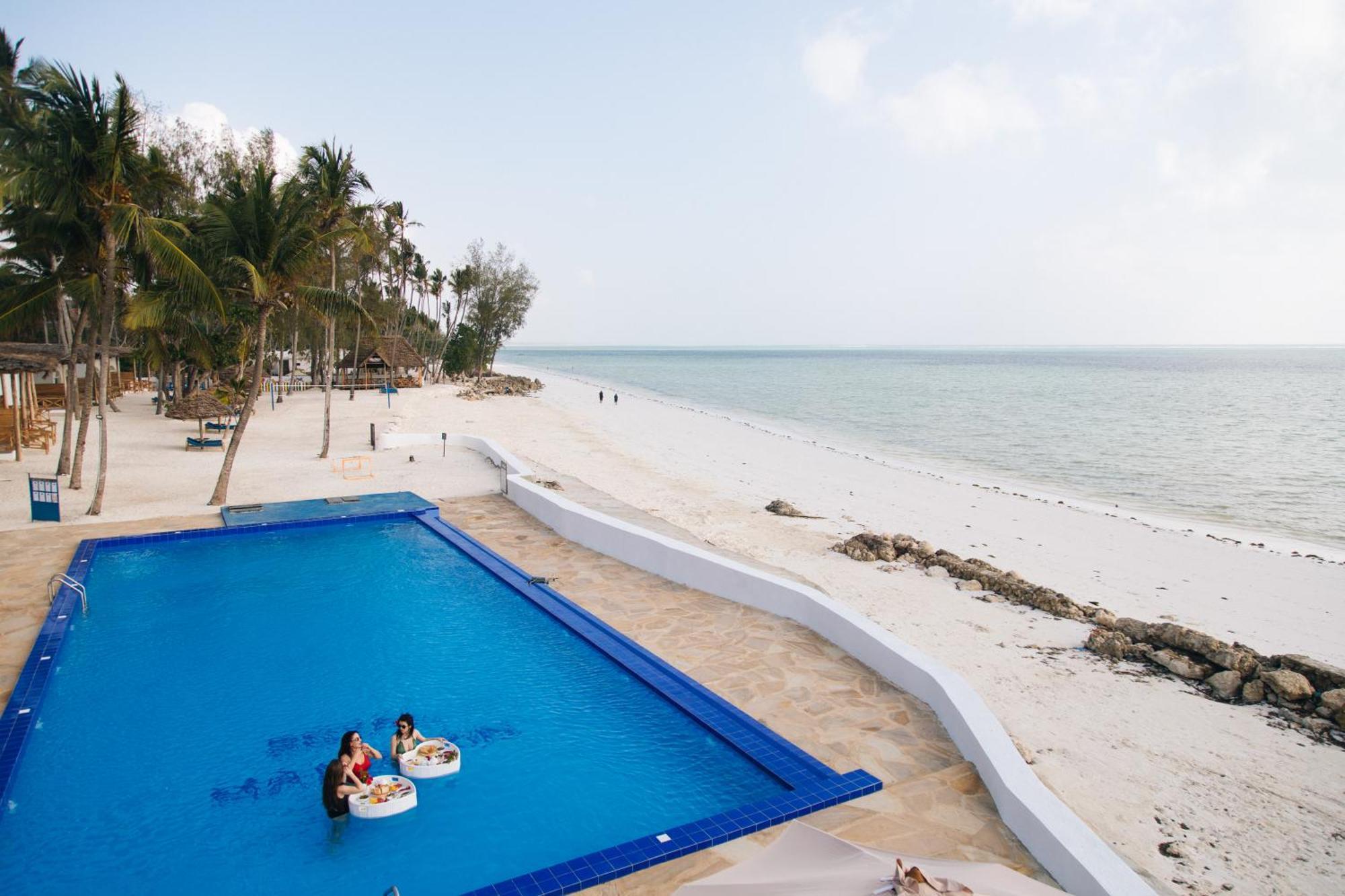 Royal Mandarin Hotel & Resort Pwani Mchangani Bagian luar foto
