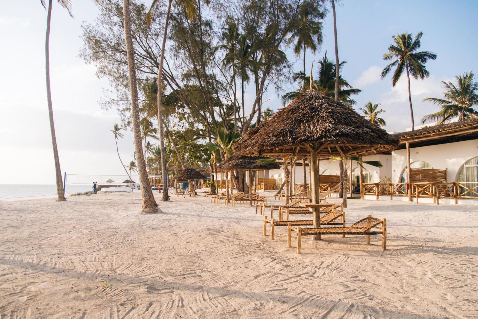 Royal Mandarin Hotel & Resort Pwani Mchangani Bagian luar foto