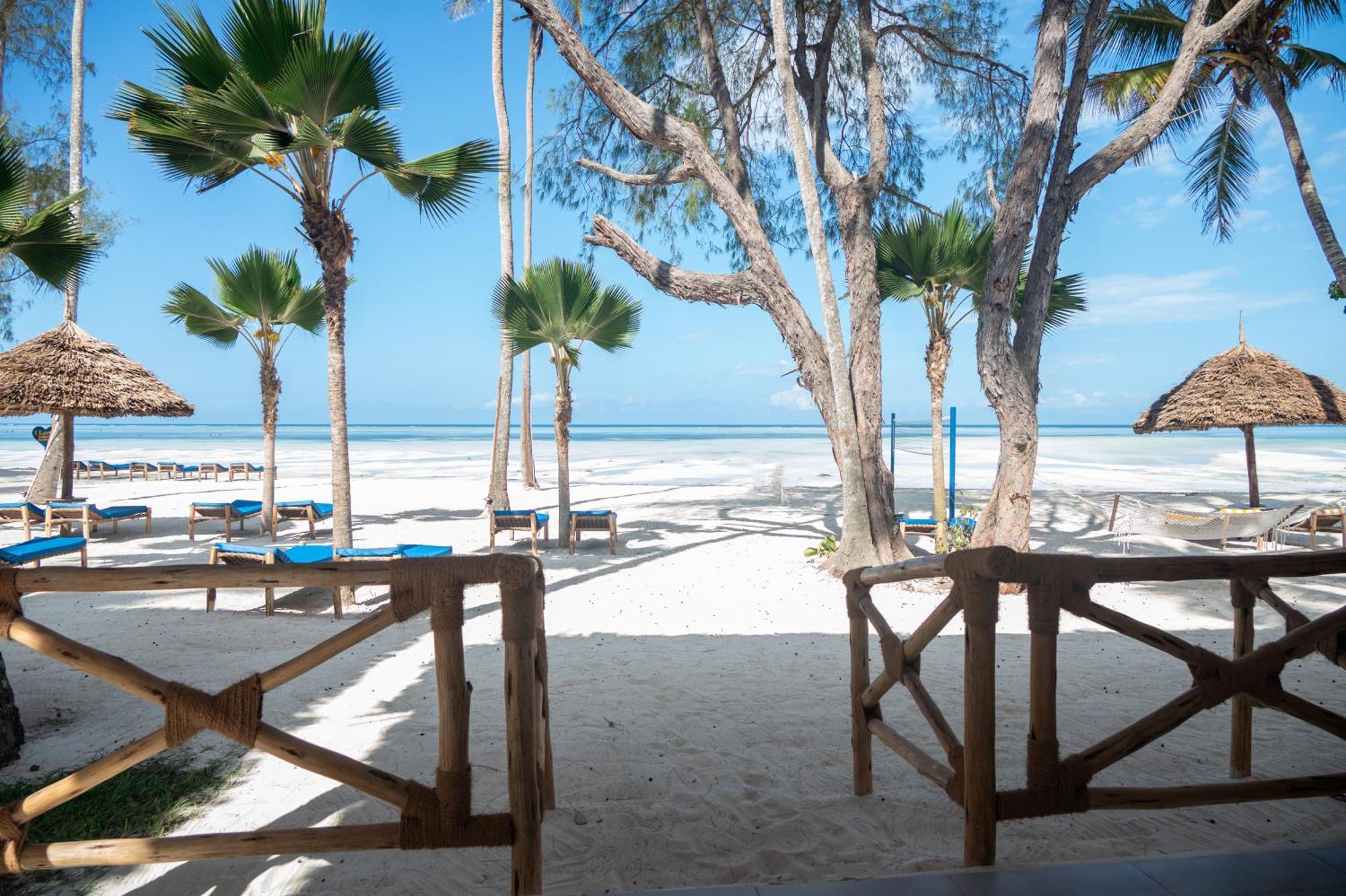 Royal Mandarin Hotel & Resort Pwani Mchangani Bagian luar foto