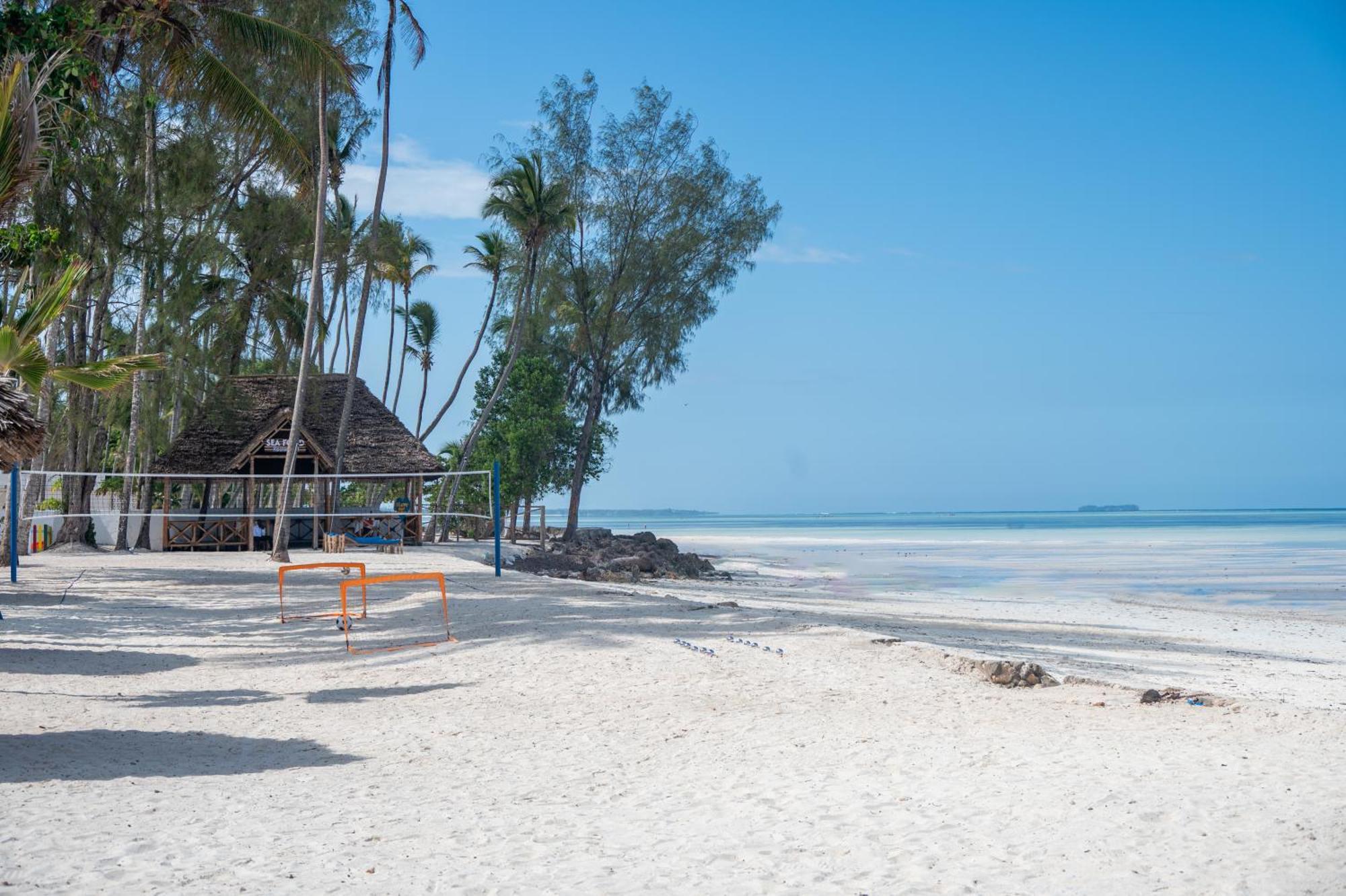 Royal Mandarin Hotel & Resort Pwani Mchangani Bagian luar foto