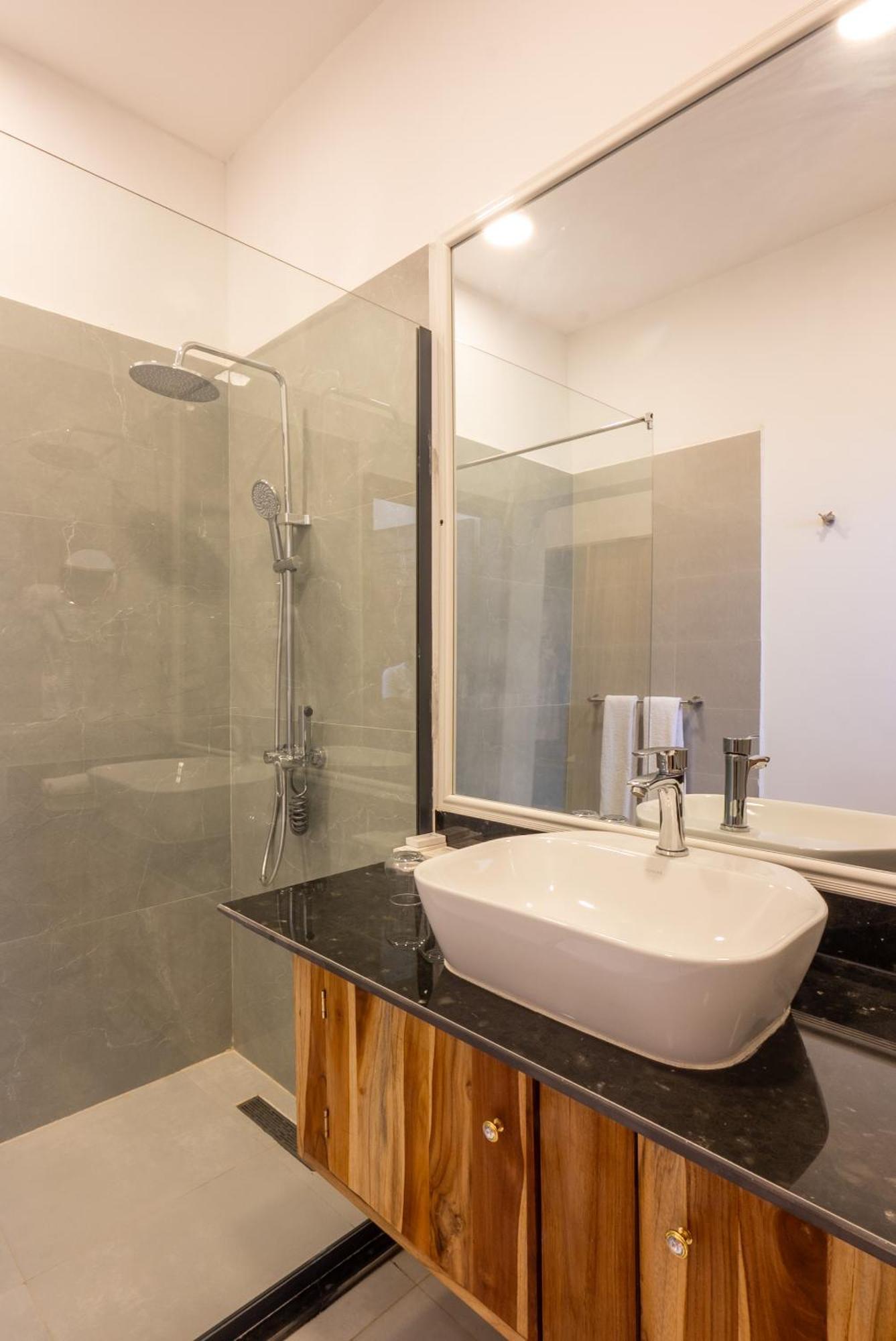 Royal Mandarin Hotel & Resort Pwani Mchangani Bagian luar foto